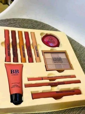 hang fang makeup gift box_img_1
