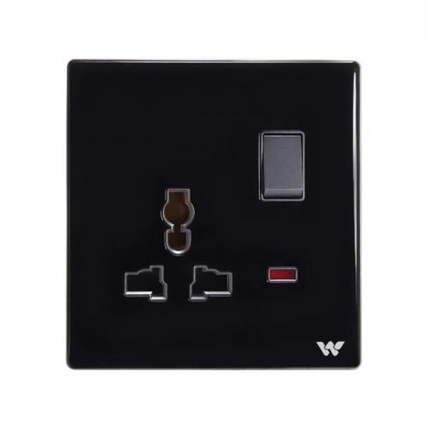 WC3PS 3 PIN UNIVERSAL SOCKET WITH SWITCH CRYSTAL