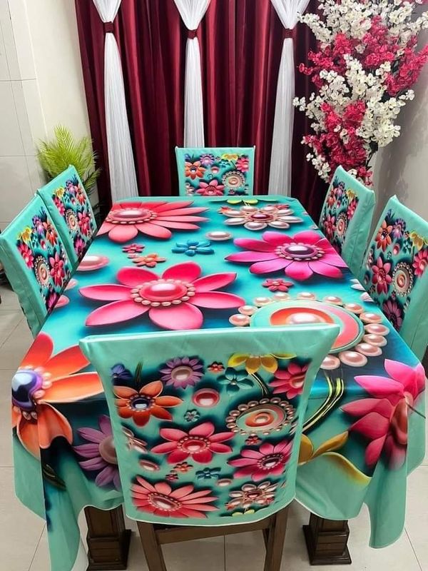 China Premium 3D Print Table Cloth Set