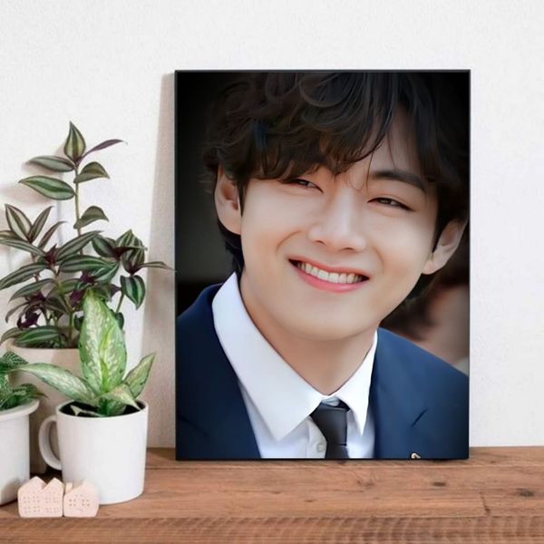 Small Canvas-Taehyung (V) Smile