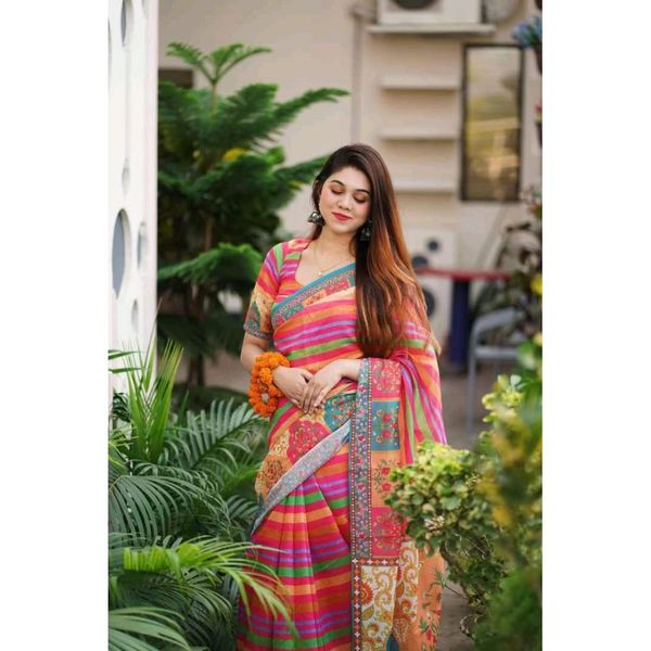 Digital print saree with blouse piece