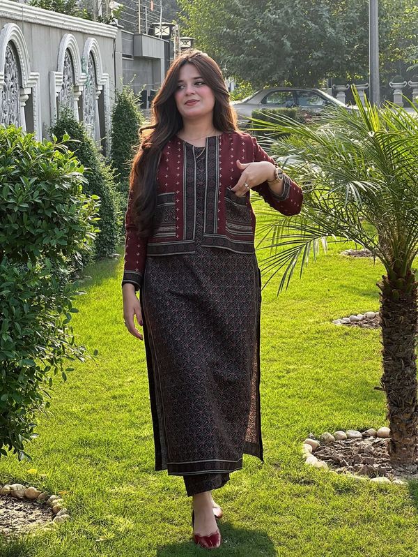 LUXURY LONG KAMIZ KOTI THREE PIECE SET - Image 2