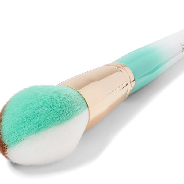 Juvia's Place – I Am Magic Tapered Powder Brush (JP 101)