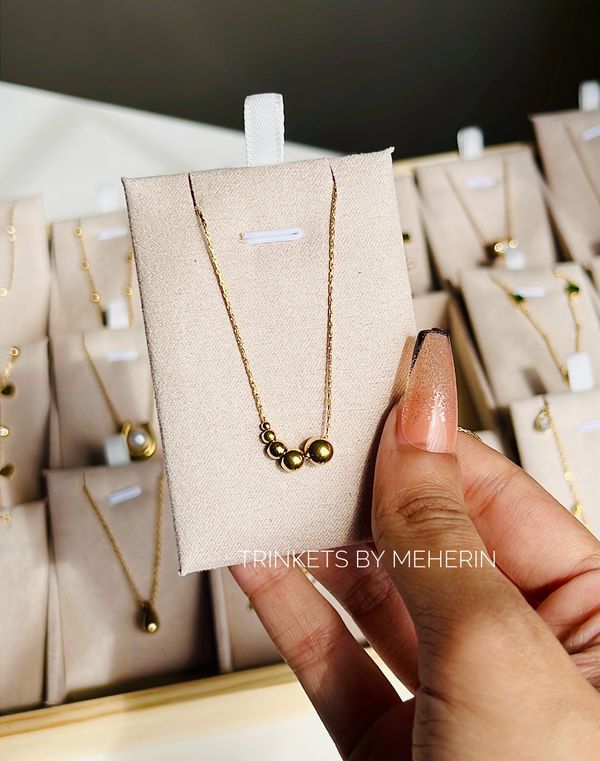 MINI BALLS NECKPIECE