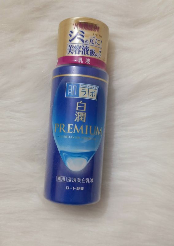 Rohto HadaLabo Shirojyun Premium Whitening Milky Lotion 140ml