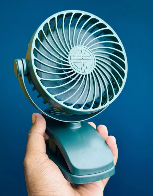 P8 USB Small Handheld Rechargeable Clip Fan
