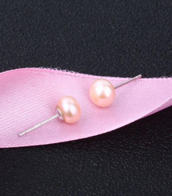 Pearl Ear Top