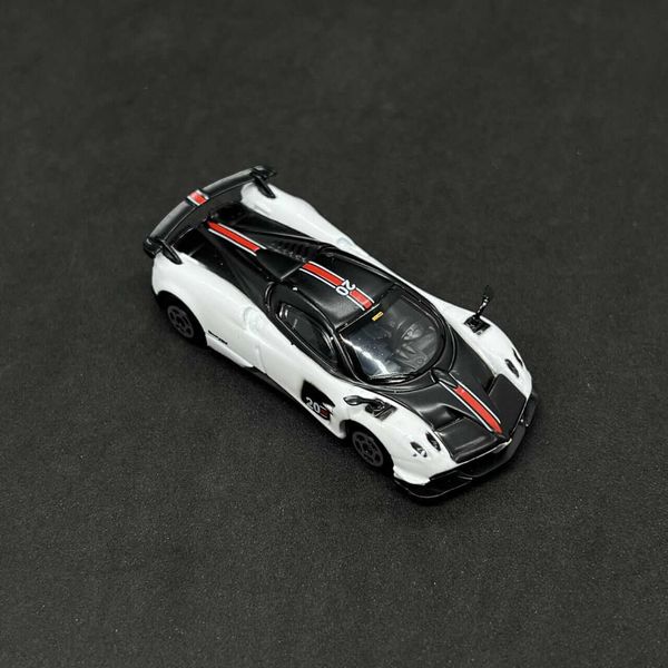 KMM 1/64 Pagani Huayra White Diecast Model Car