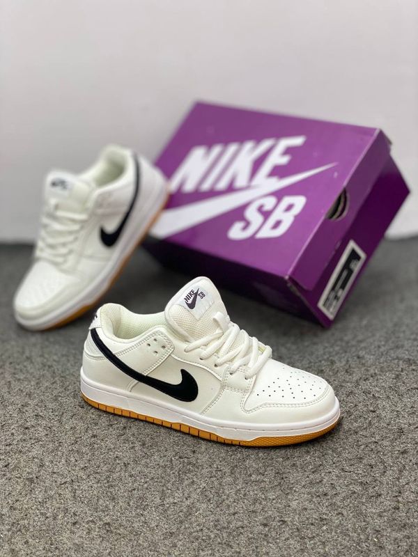 Nike SB Dunk - White