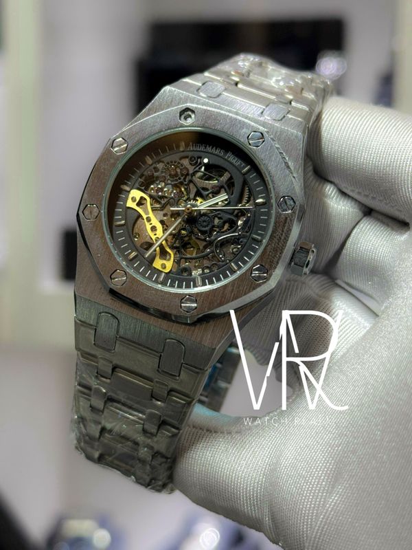 AUDEMARS PIGUET AUTO BLACK DIAL