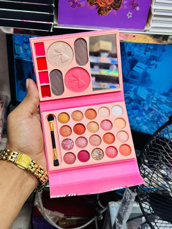 tutu time pallet