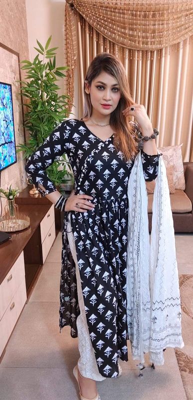 Lilen printed Three Piece