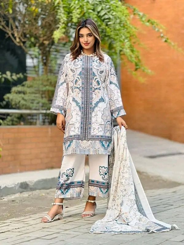 Coralina Pakistani inspaird 3 piece