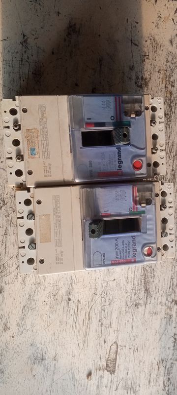 250A mccb