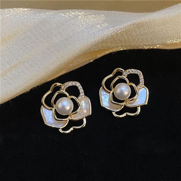 Rose earrings