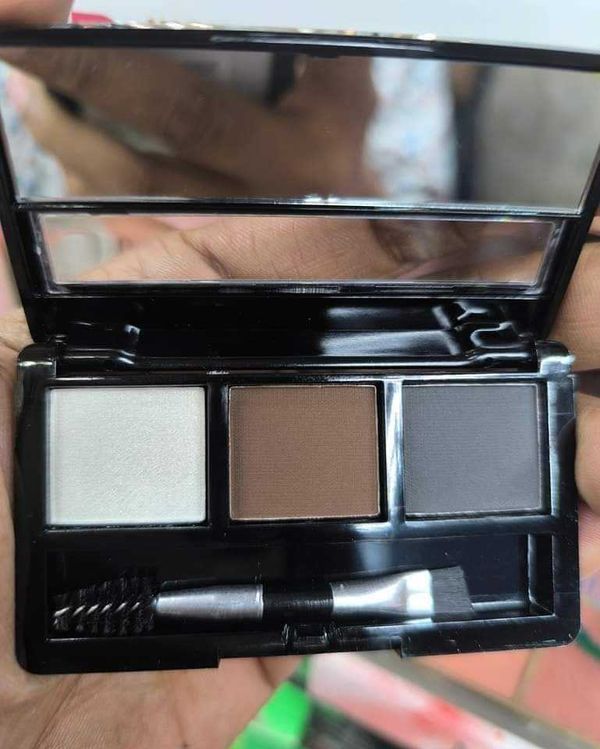 la femme eyebrow pallet