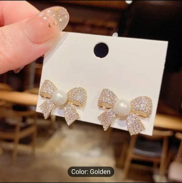 Bow earrings