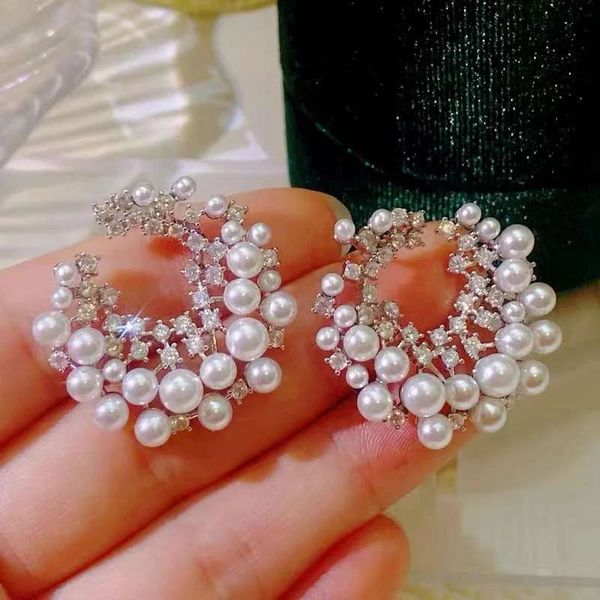 Moo Pearl Earrings