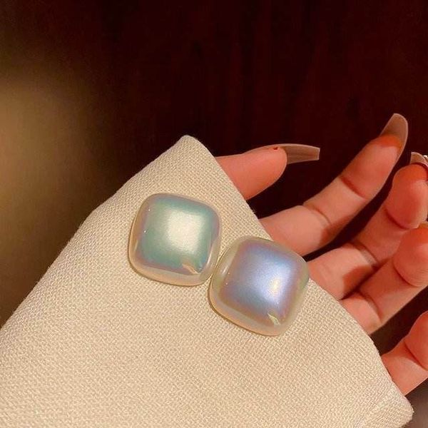 squre pearl earrings