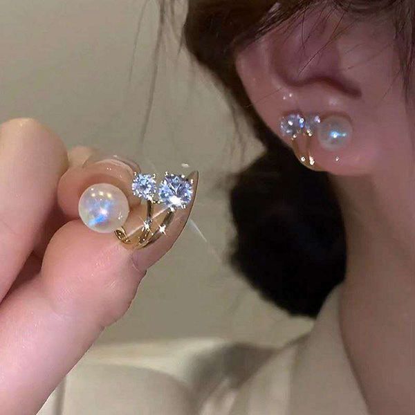 2 Stone 1 Pearl Earring