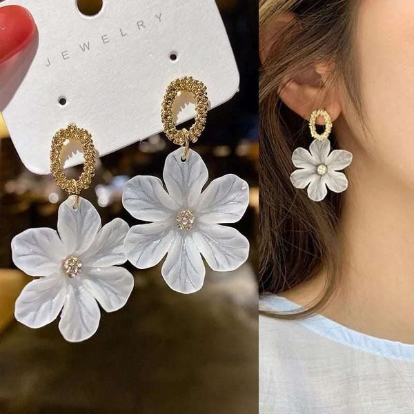 White korean Transferrent earrings