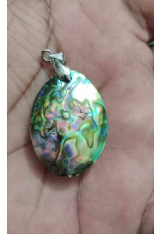 Shel Locket