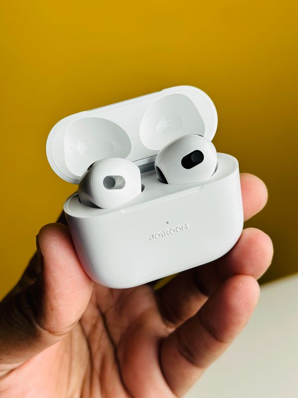 JOYROOM JR-T03S Plus Wireless Earbuds .
