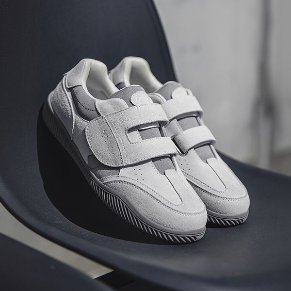 Men's stick shoes