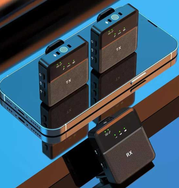 SX9i Dual Professional Wireless Lapel Microphone For iPhone (1:2)