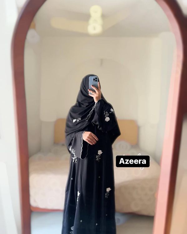 New Most Demanding Rose Embroidery Borka - Image 2