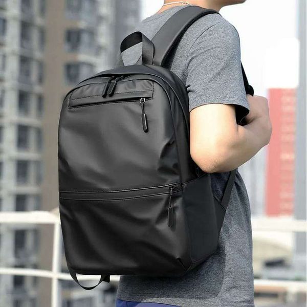 Man bag pack ২ টা কালার ই স্টোকে আছে কালো আর ব্লু। সাইজ ১৭"/১২"