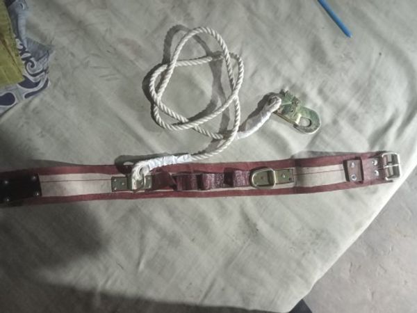 safety belt/ Construction Workers Safety Belt I Udyogi /Seat Belts Tree Climbing Equipment Tree Pruning Installation Stairs Climbing Safety Devices