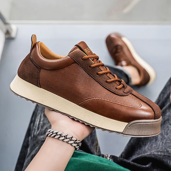 Men's leather sneaker