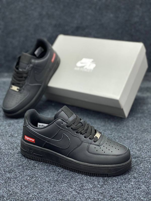 Nike Air Force 1 Low Supreme Black