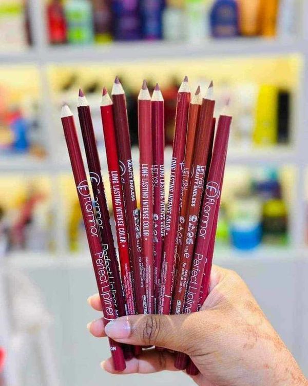 Flarnnor  lipliner