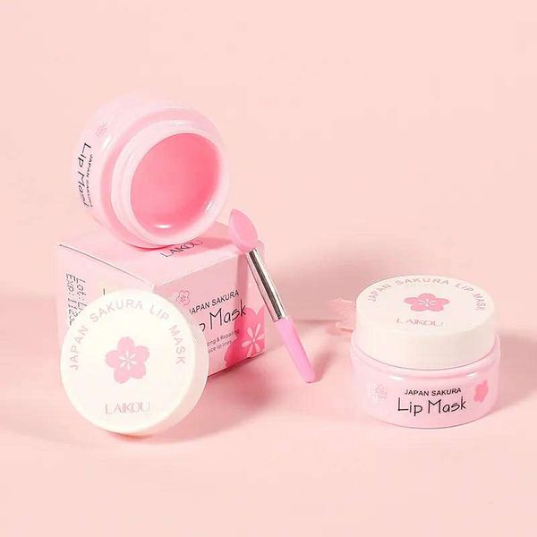 Lip mask