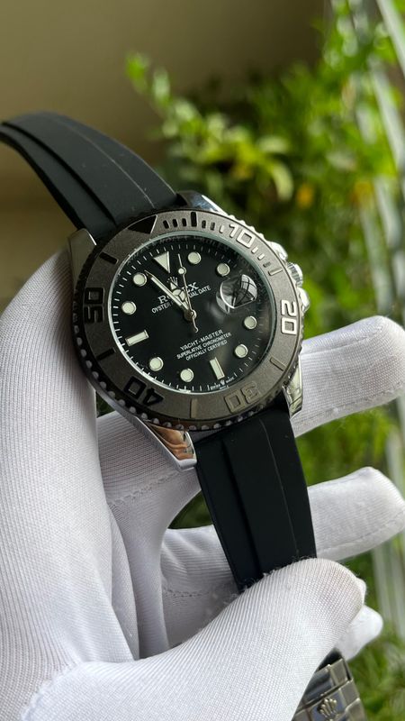 ROLEX YACHT MASTER SILVER-BLACK(AA)