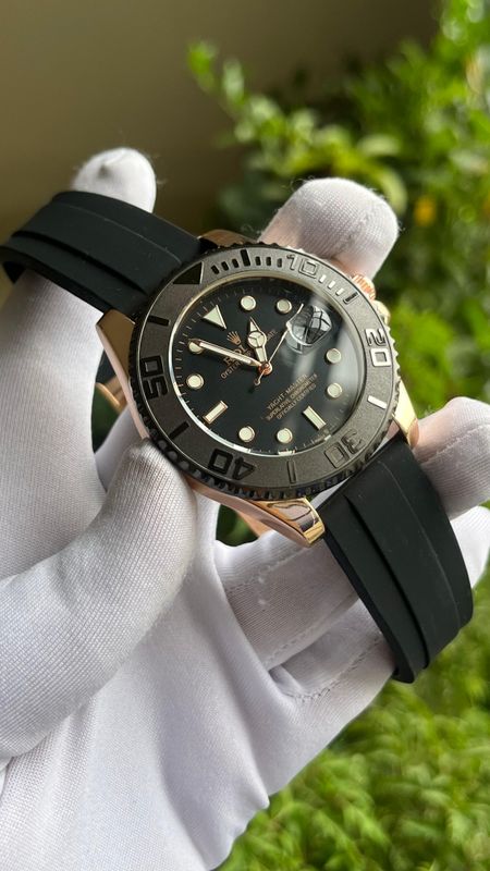 ROLEX YACHT MASTER ROSE GOLD-BLACK(AA)