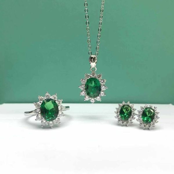 Green round set