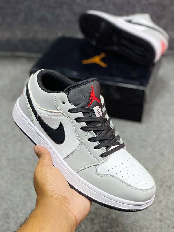 Air Jordan 1-Somke Grey