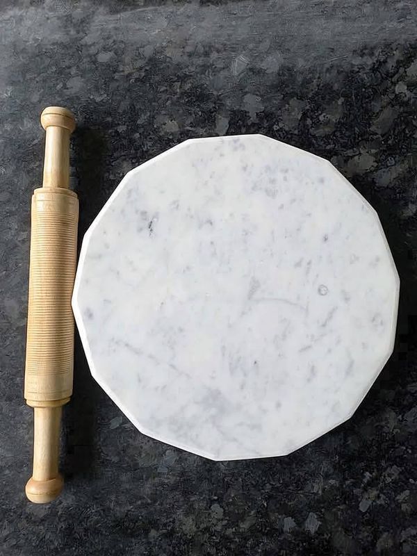 Premium Marble Stone Roti/Paratha/Luchi Maker with Belan – Heavy Duty, Non-Stick Surface | Pathor Piri for Easy Dough Rolling