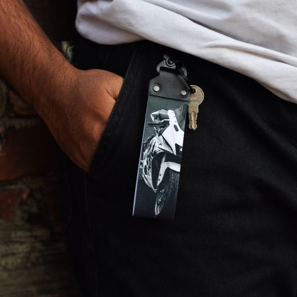 Yamaha R15 v4 Premium KeyRing. CODE-1