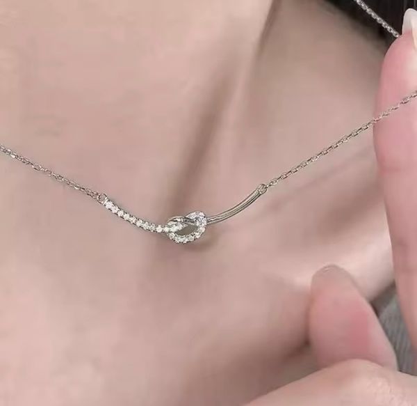 Code - w1 pretty stone silver chain