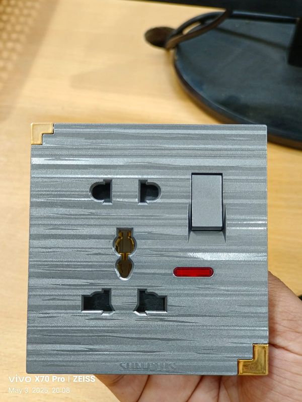 5 PIN SOKET CROWN GRAY SUNPLUS