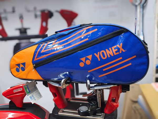 Yonex kit bag