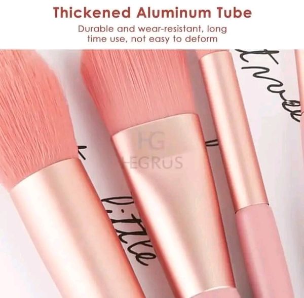 đĨHEGRUS Makeup Brush Set - Image 4