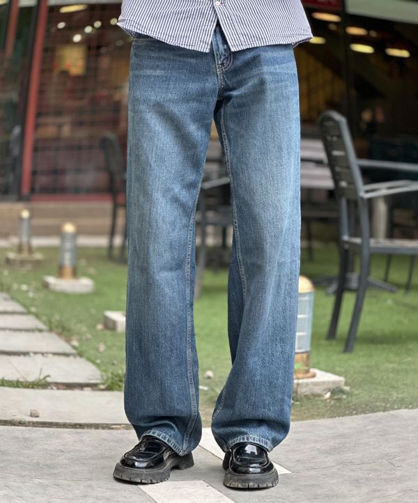 Straight loose fitted deep blue denim pant