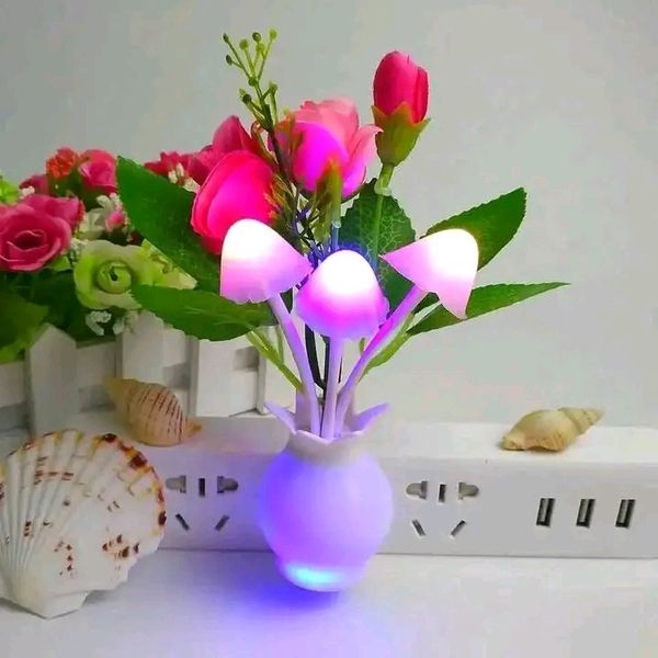 Mushroom LED Night Light with Lotus Leaf