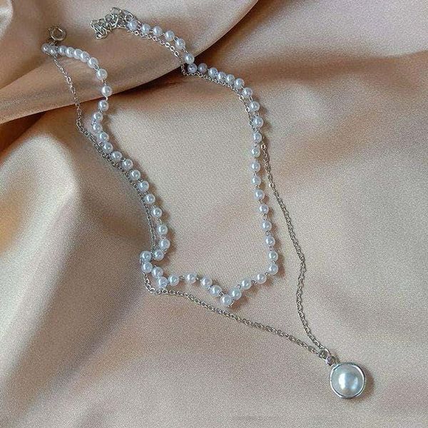 Double Layer Pearl Pendent