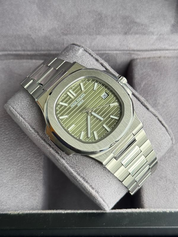 Patek Philippe nautilus green dial